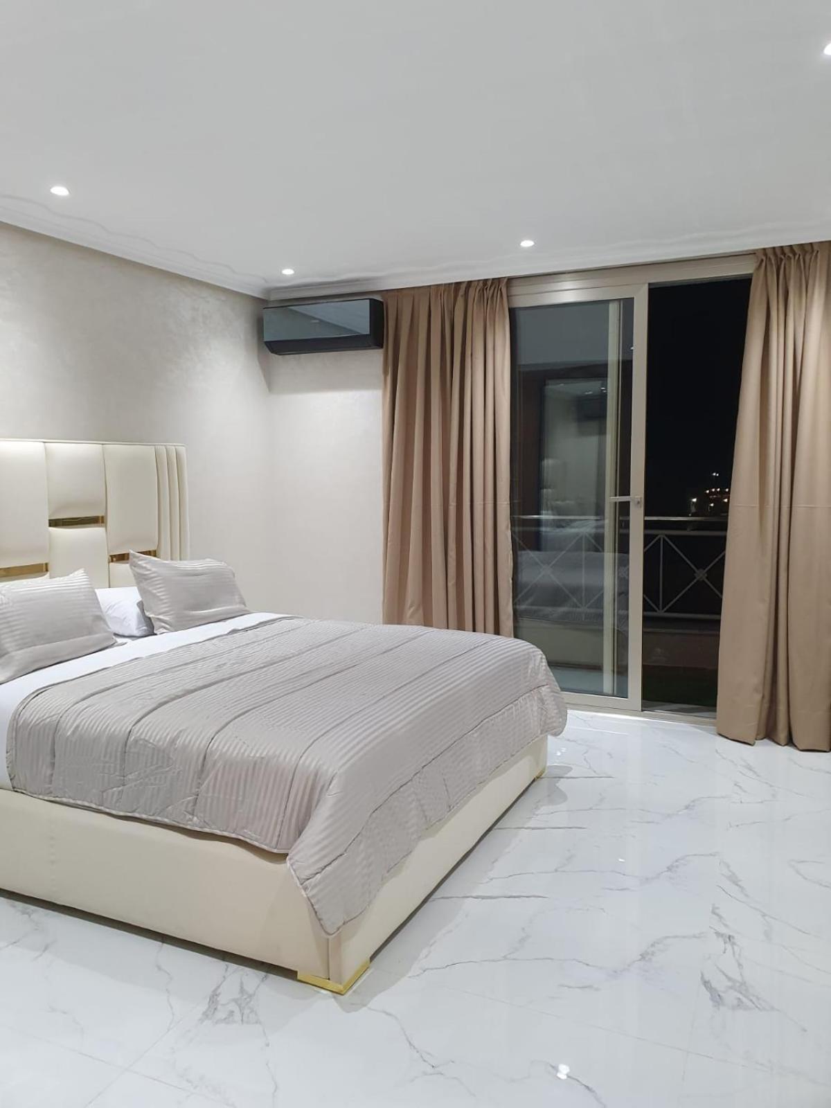 Le Select Appartement Надор Екстер'єр фото